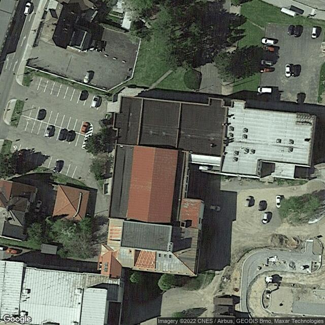 Městské divadlo a kino Ostrov