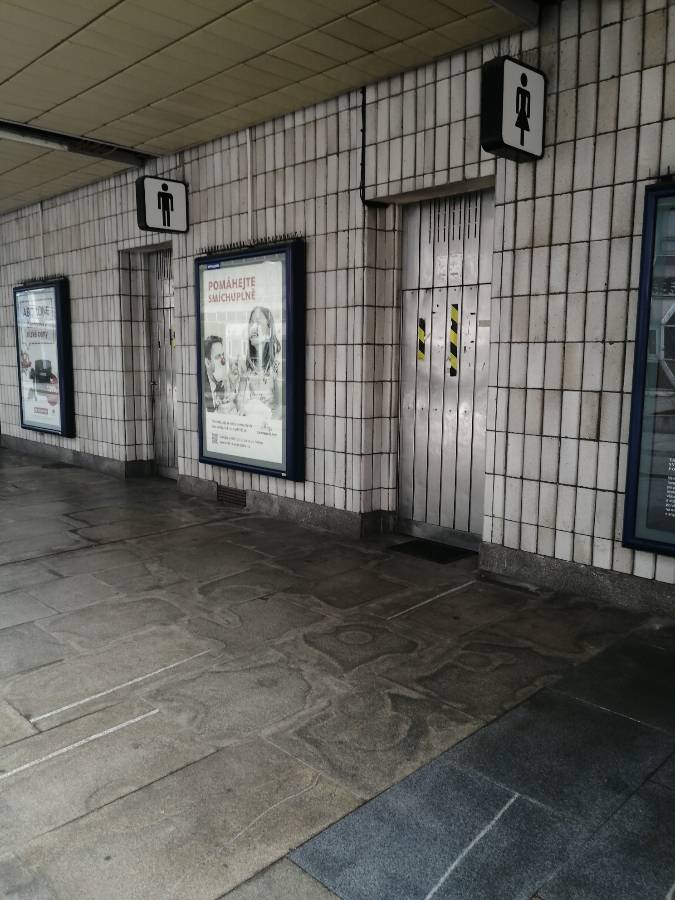 DOČASNĚ UZAVŘENO WC metro B Českomoravská