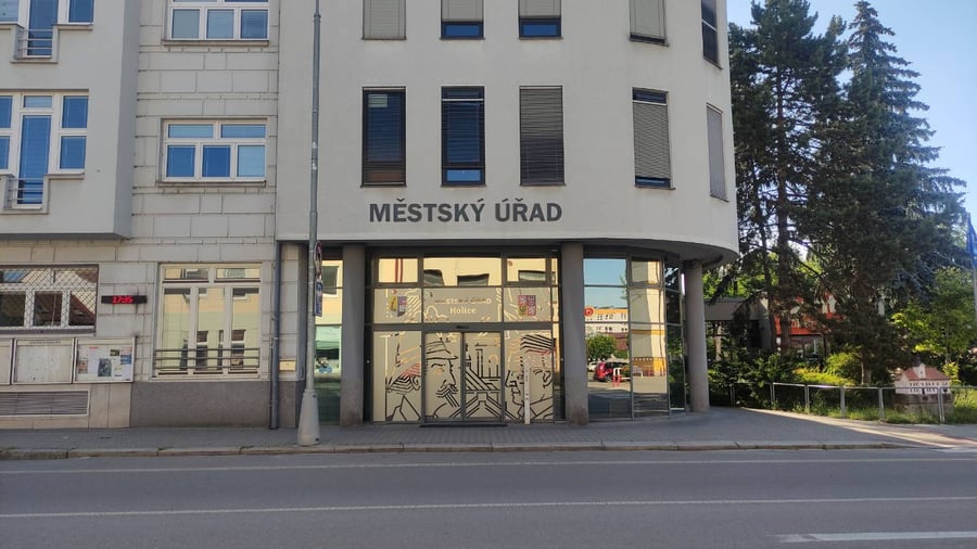 Holice - městský úřad