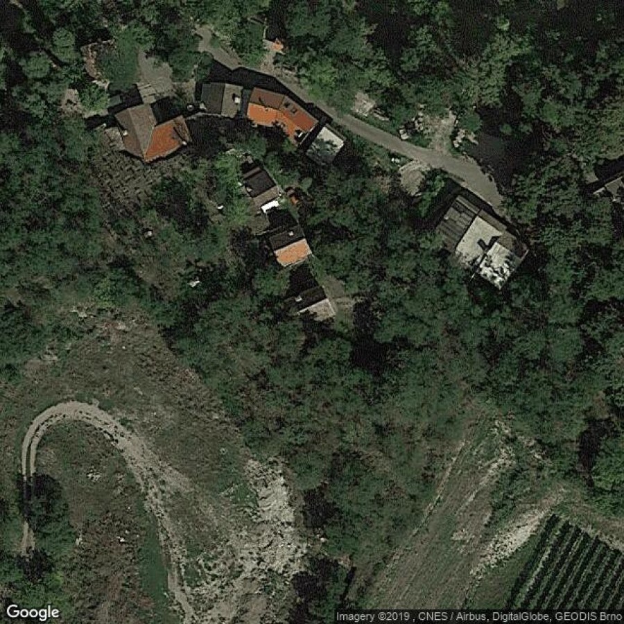 Sportovní areál - Obec Chvalovice