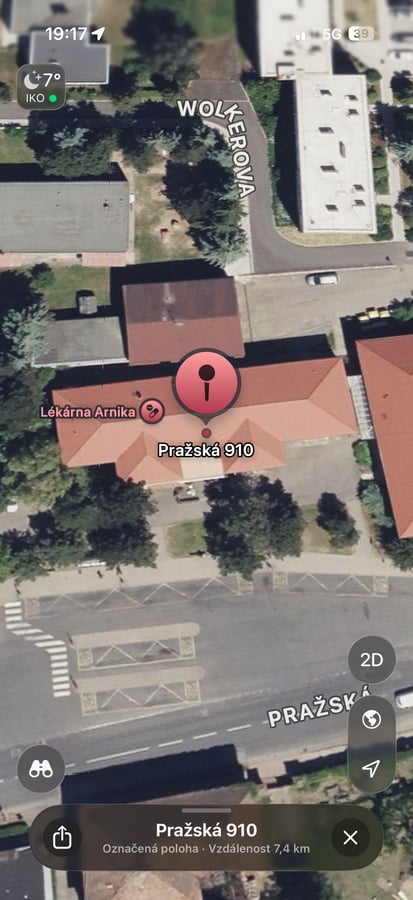 veřejné wc vedle cukrárny