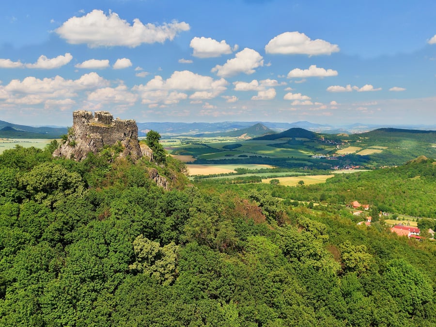 Zřícenina hradu Košťálov