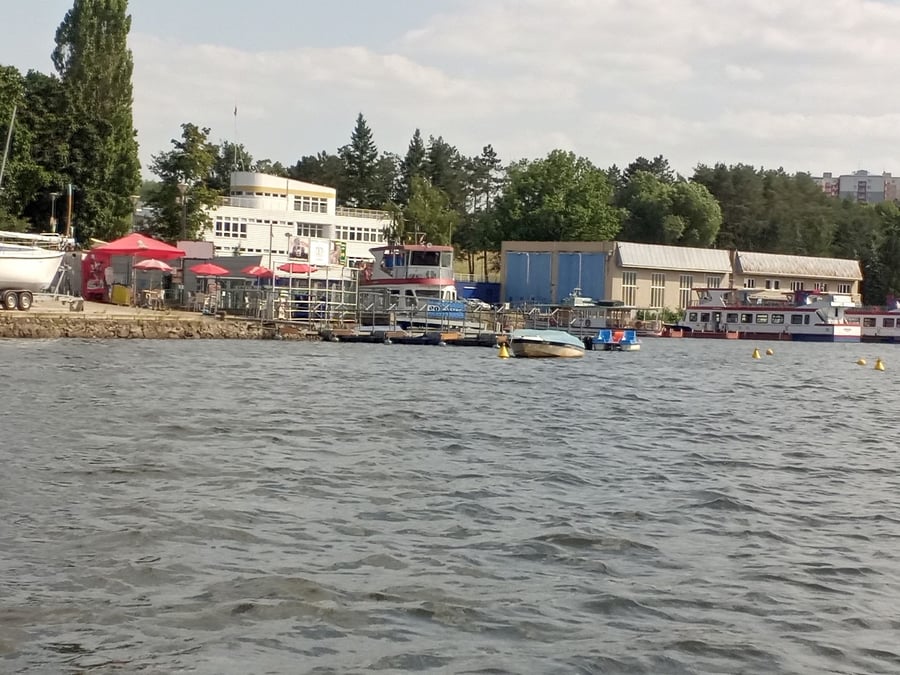 ELEKTROLODĚ Půjčovna lodí NAFLEKU