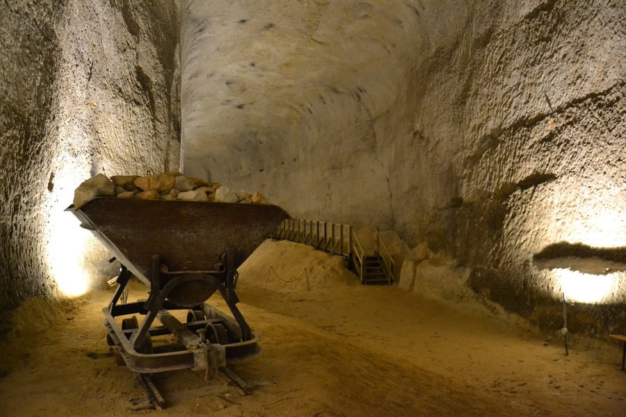 Kaolinový důl Nevřeň