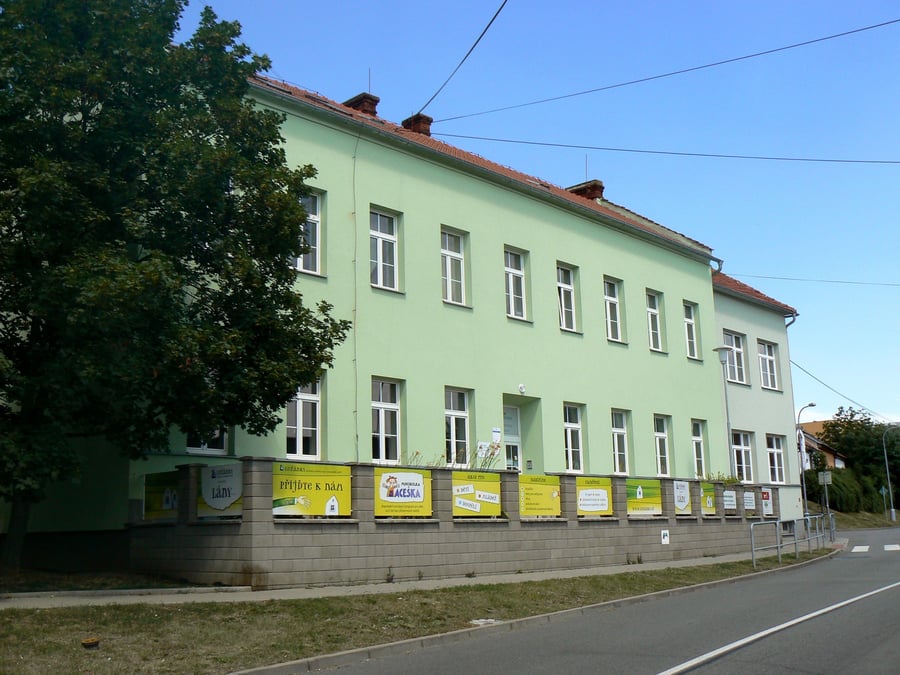 Středisko volného času Lužánky - Lány