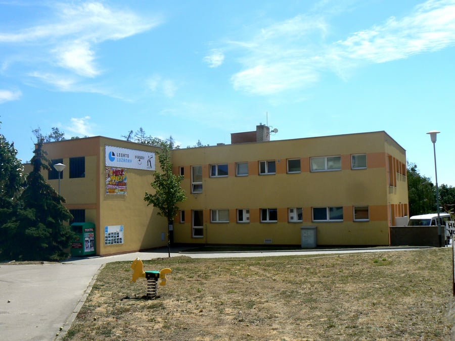 Středisko volného času Lužánky - Legato