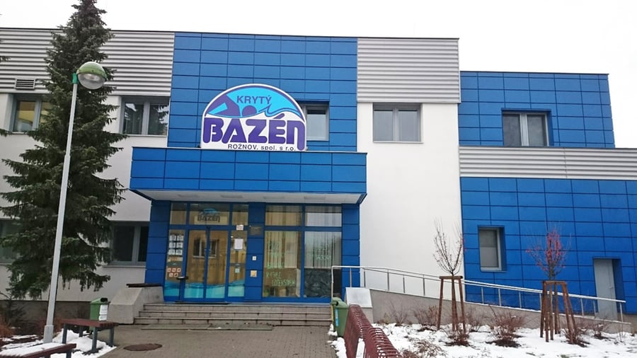 плавання - Plavecká bazén