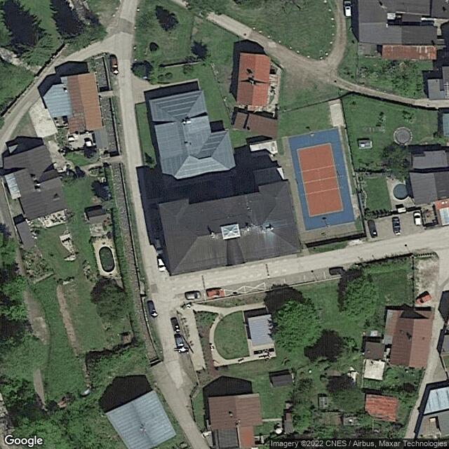 Základní škola a mateřská škola / Початкова школа та дитячий садок