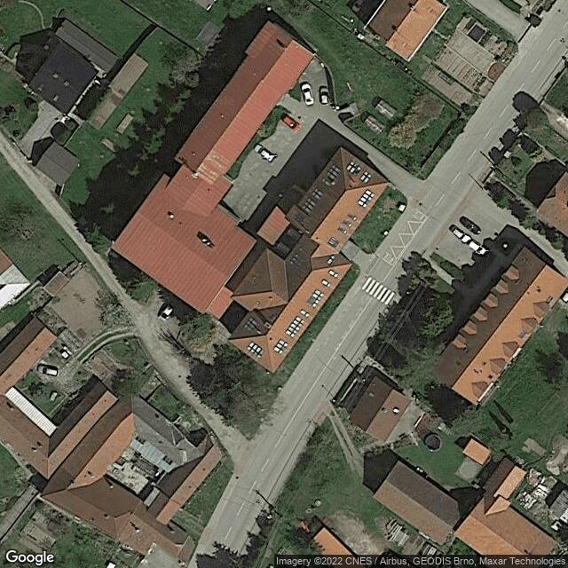 Základní škola a Mateřská škola / Початкова школа та дитячий садок