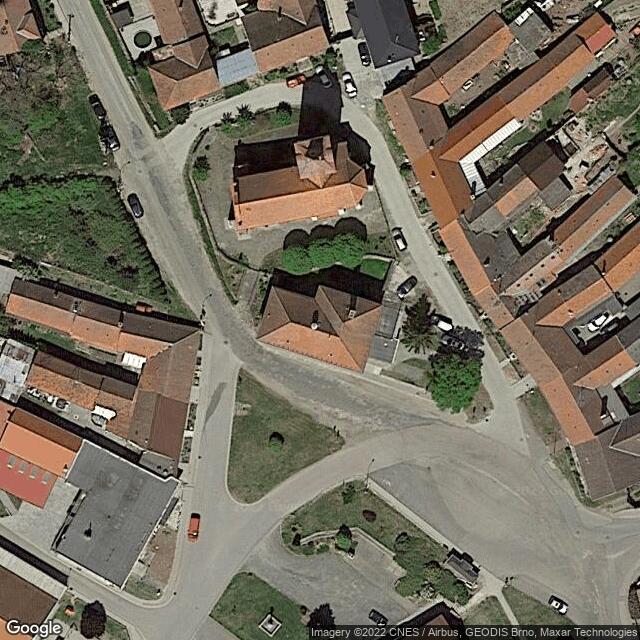 Základní škola a Mateřská škola / Початкова школа та дитячий садок