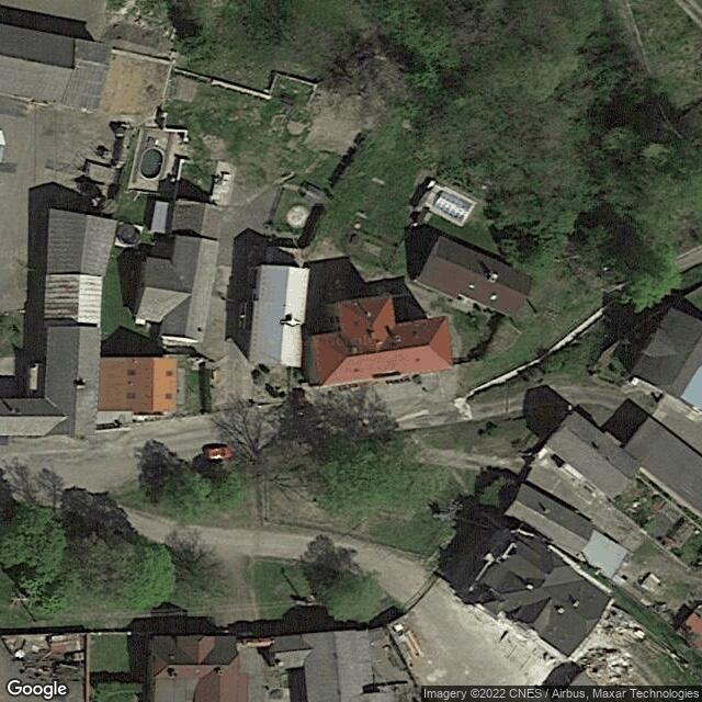 Základní škola a mateřská škola / Початкова школа та дитячий садок