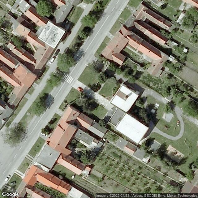Základní škola a Mateřská škola / Початкова школа та дитячий садок