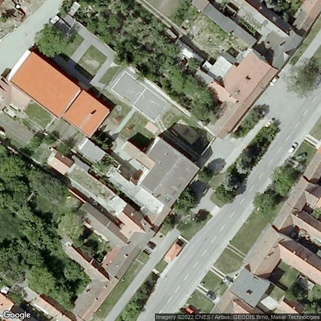 Základní škola a Mateřská škola / Початкова школа та дитячий садок
