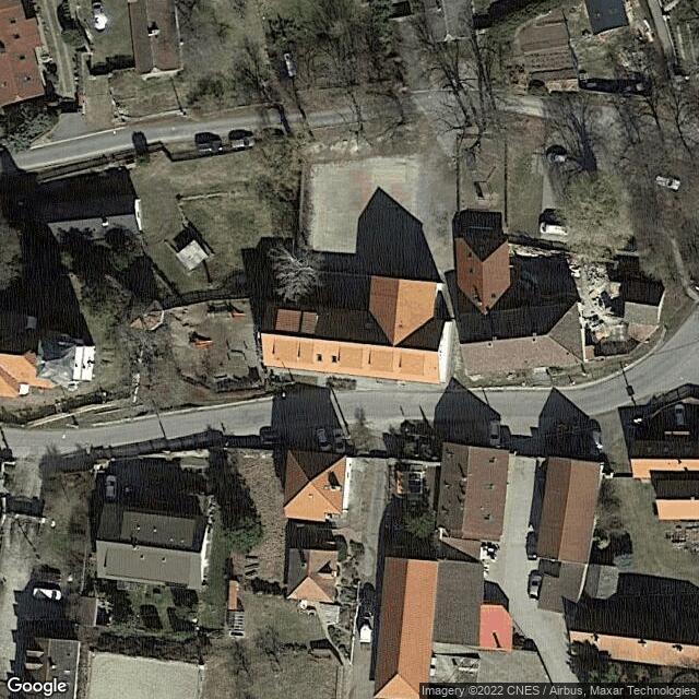 Základní škola a mateřská škola / Початкова школа та дитячий садок