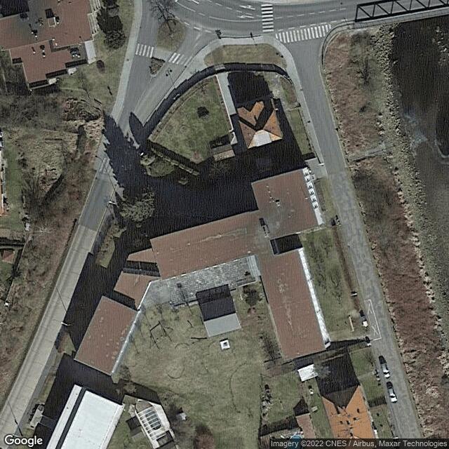 Základní škola a Mateřská škola / Початкова школа та дитячий садок