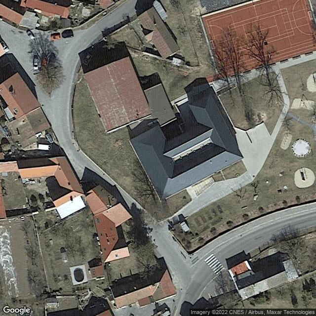 Základní škola a Mateřská škola / Початкова школа та дитячий садок