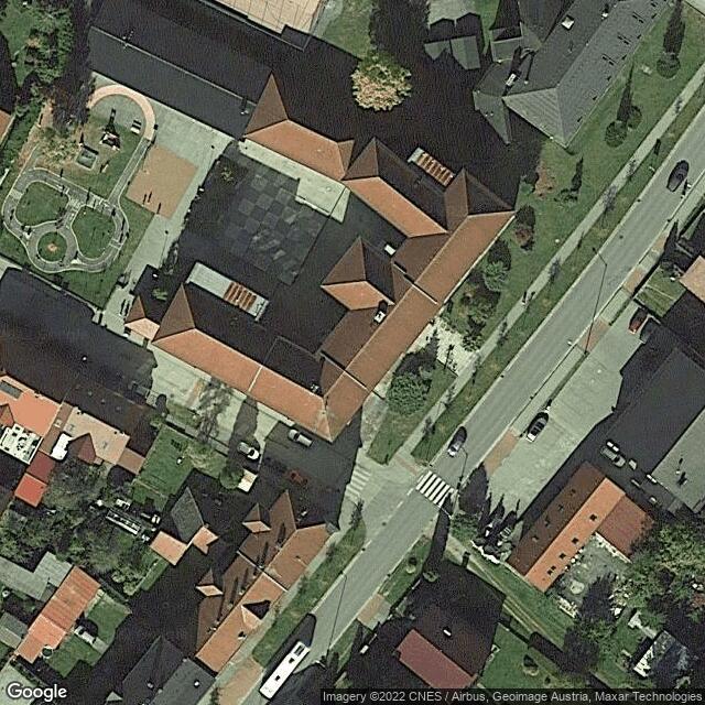 Základní škola a Mateřská škola / Початкова школа та дитячий садок