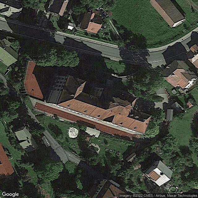 Základní škola a Mateřská škola / Початкова школа та дитячий садок