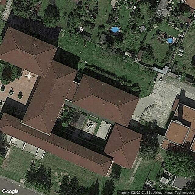 Základní škola Sezemice, okres Pardubice / Сееземіс початкової школи, район Pardubice