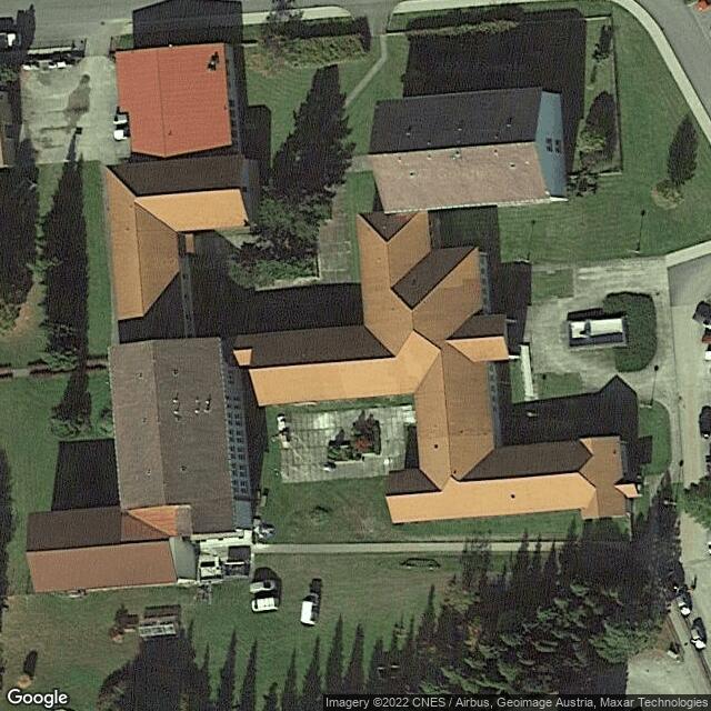 Základní škola a Mateřská škola / Початкова школа та дитячий садок