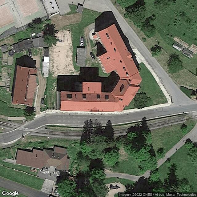 Základní škola a Mateřská škola / Початкова школа та дитячий садок