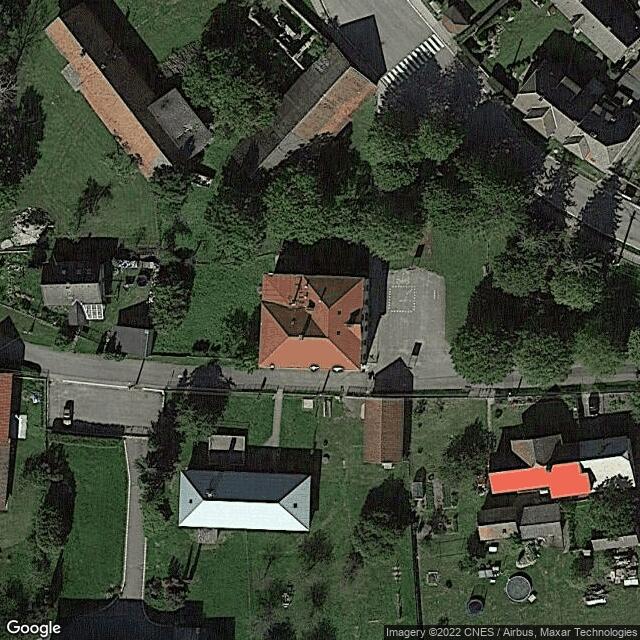 Základní škola a Mateřská škola / Початкова школа та дитячий садок