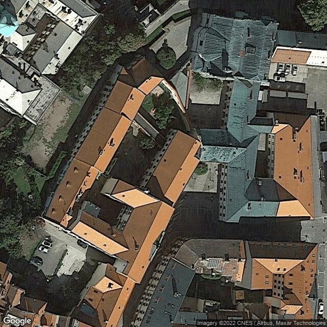 Biskupské gymnázium, círk. ZŠ, MŠ a ZUŠ / Єпископська гімназія, церква. Початкова школа, дитячий садок та початкова школа