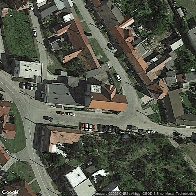 Základní škola a mateřská škola / Початкова школа та дитячий садок