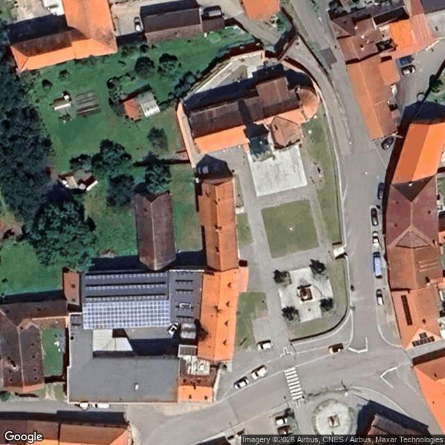 Římskokatolická farnost Lhenice, Náměstí 1