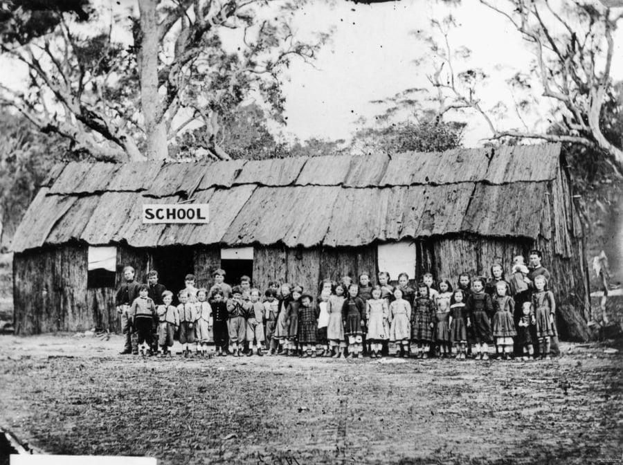 SCHOOLCHILDREN OUTSIDE STANTHORPE STATE SCHOOL, WILLIAM BOAG, 1873