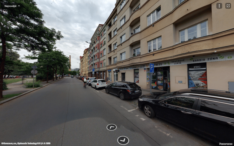 Parkoviště nám. Dr. V. Holého, Praha 