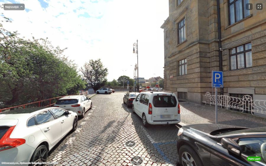 Parkoviště Na Františku, Praha 1