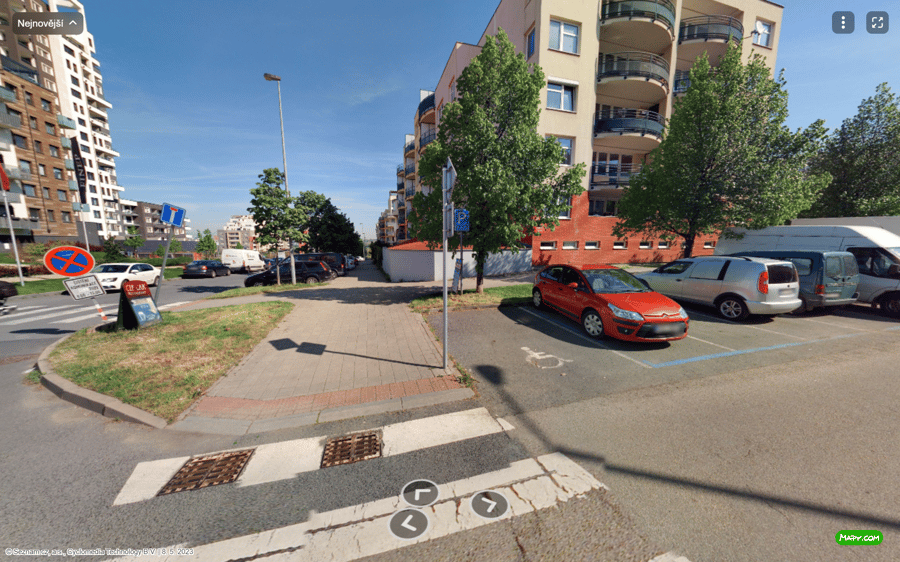 Parkoviště Voskovcova ul., Praha 5