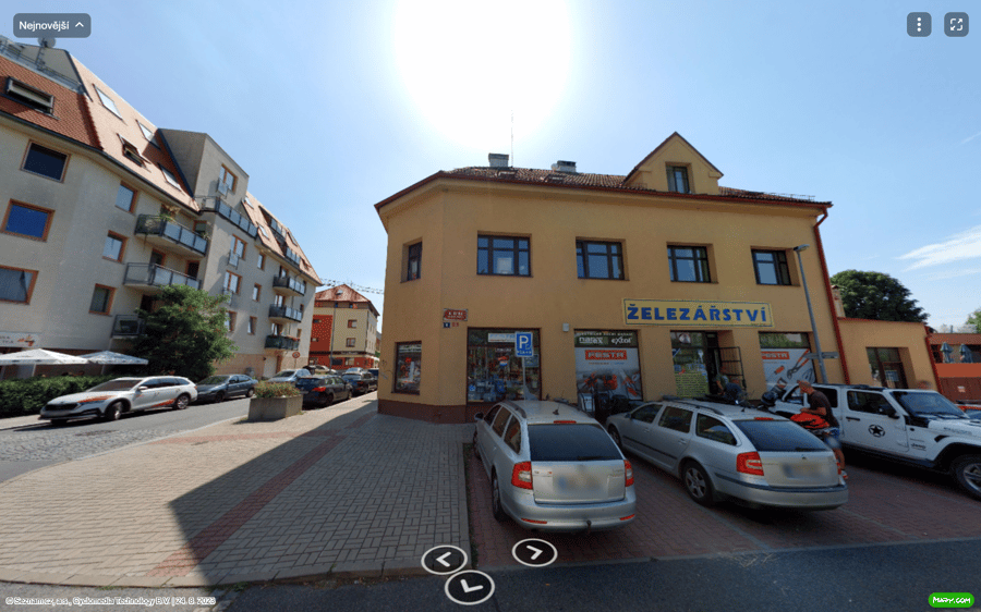Parkoviště ul. U kina, Praha 12