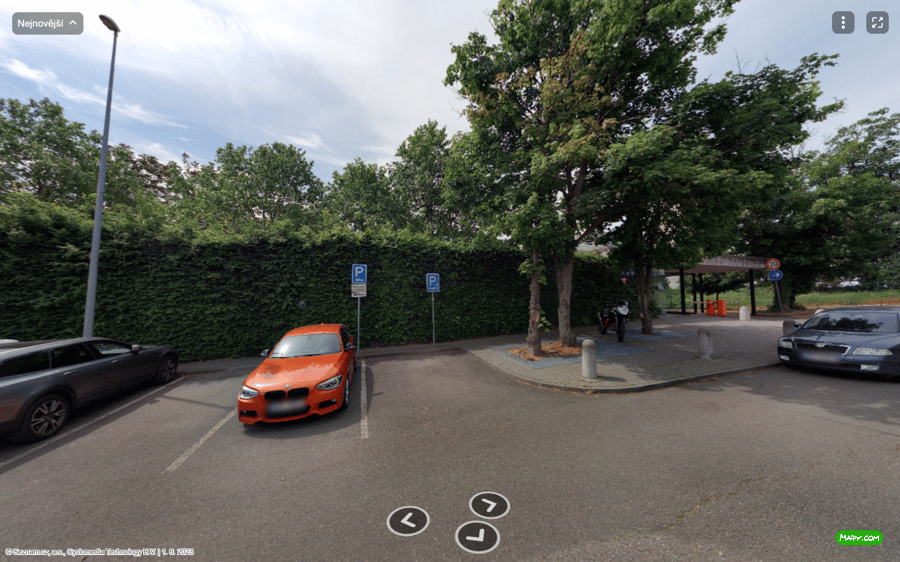 Parkoviště Šermířská ul., Praha 6