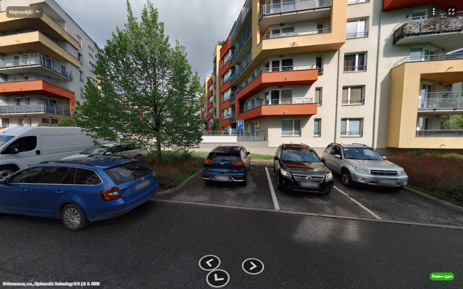 Parkoviště Sazovická ul., Praha-Zličín