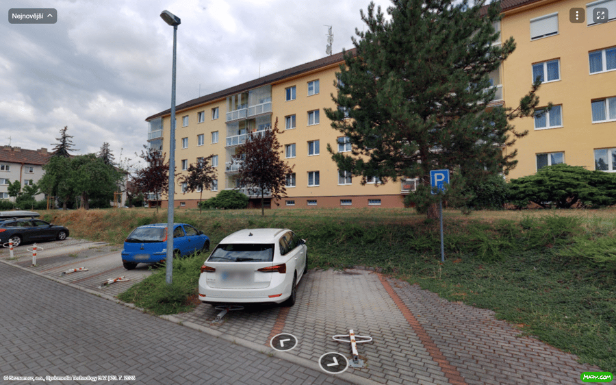 Parkoviště Litavská ul., Praha-Čakovice
