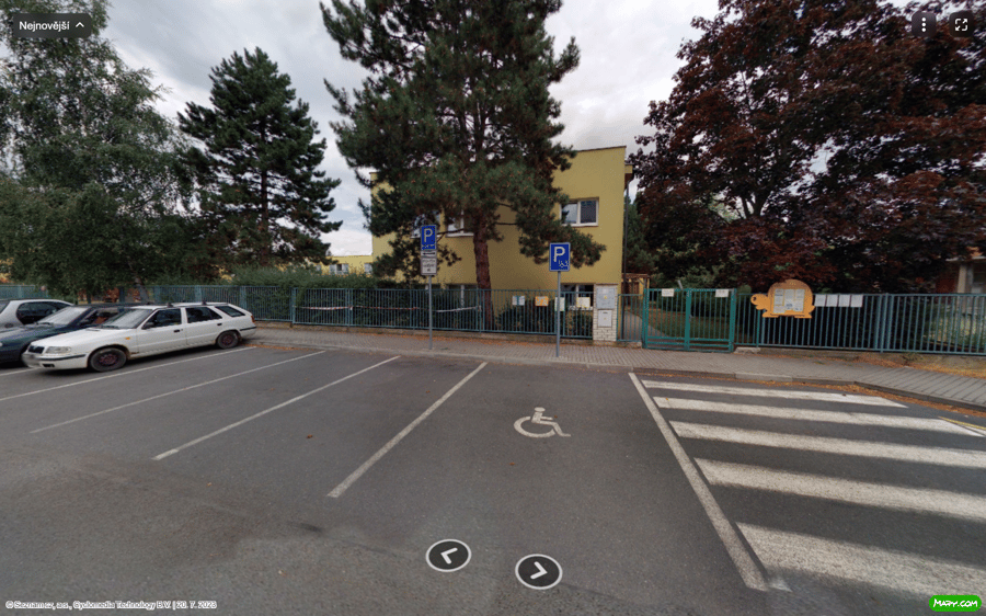 Parkoviště Něvská ul., Praha-Čakovice