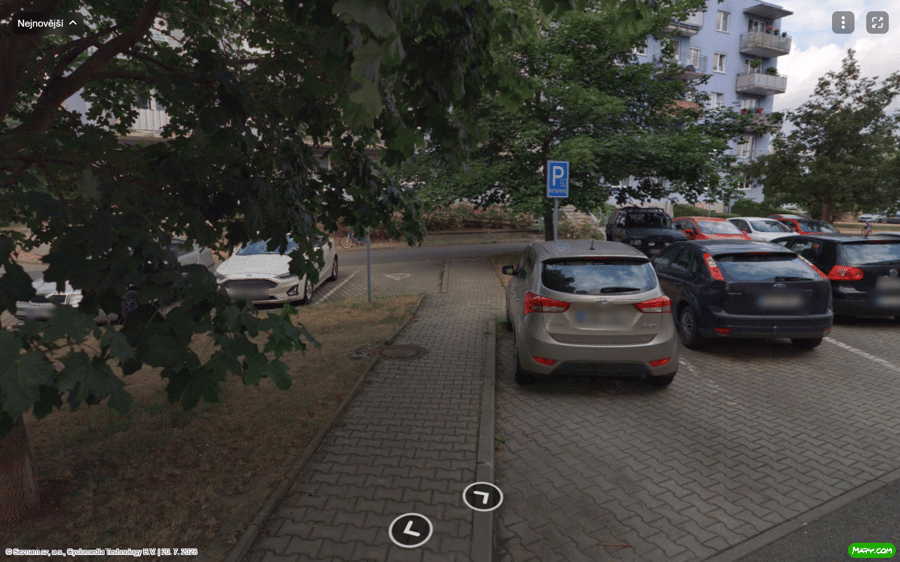 Parkoviště Hakenova ul., Praha-Čakovice