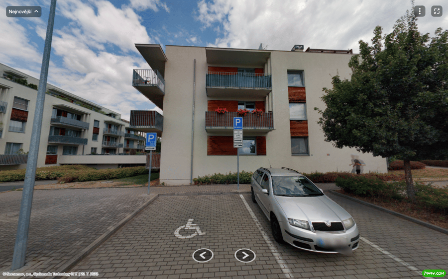 Parkoviště Rýnská ul., Praha-Čakovice