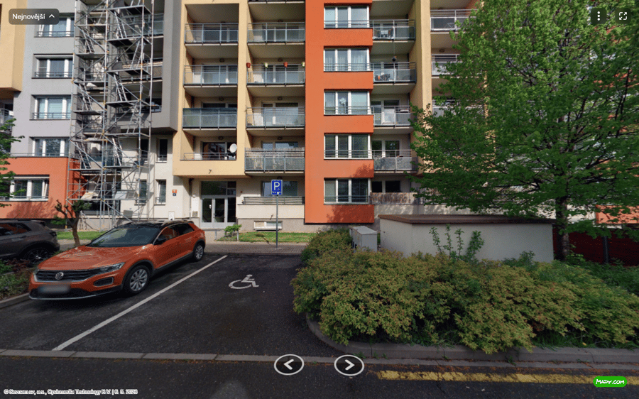 Parkoviště Sazovická ul., Praha-Zličín