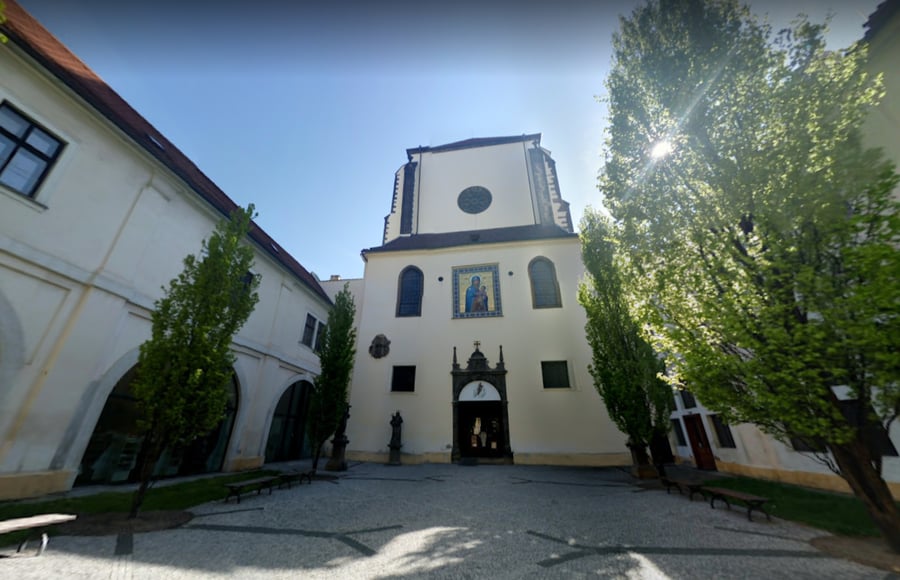 Kostel Panny Marie Sněžné 
