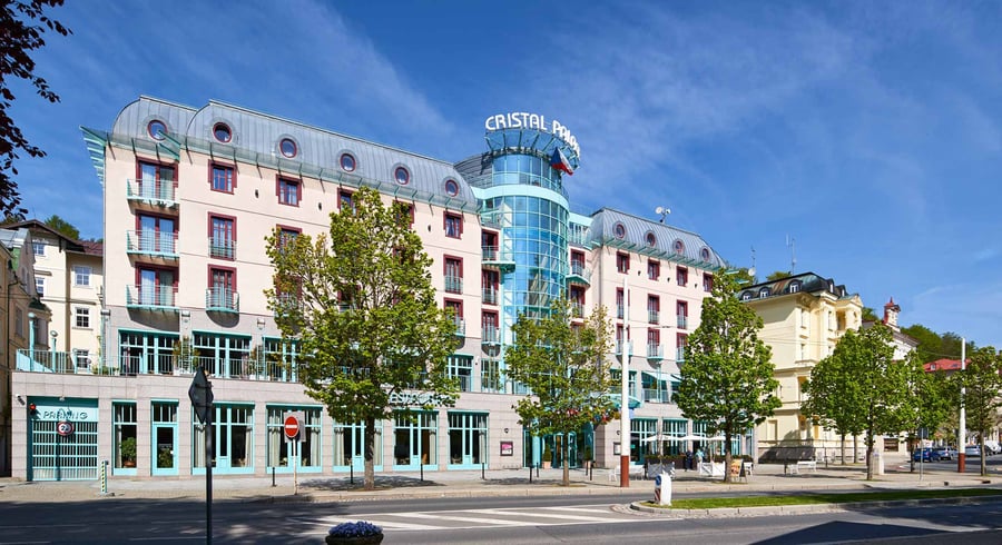 Cristal Palace Orea Hotel