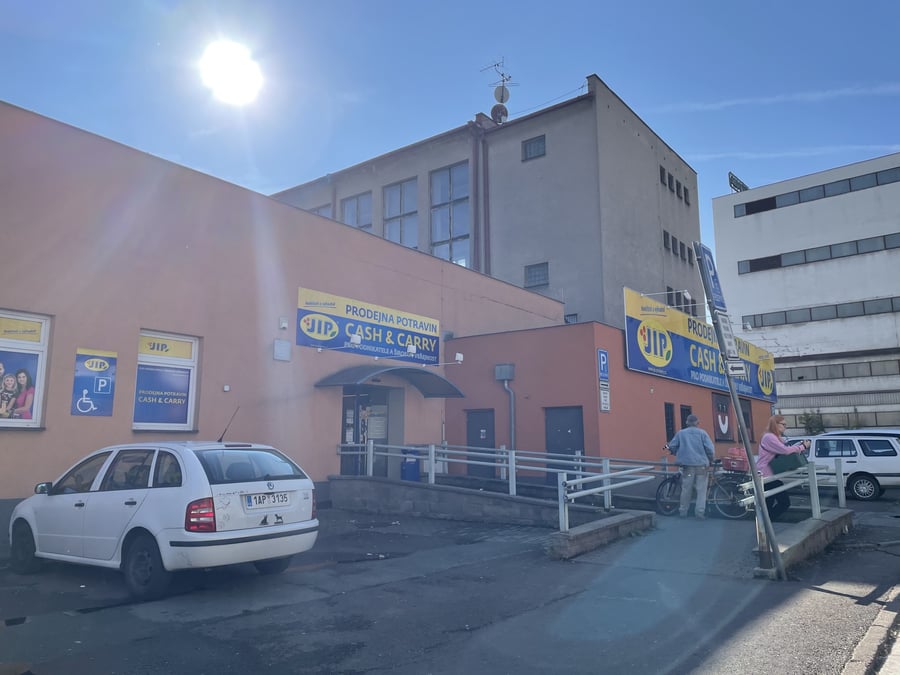 JIP Cash and Carry obchod