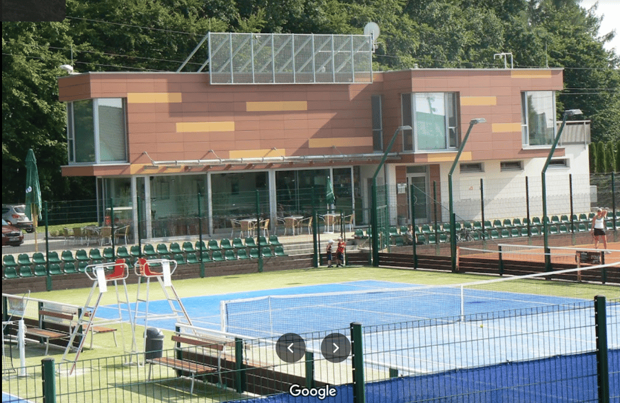 Tennis Hill