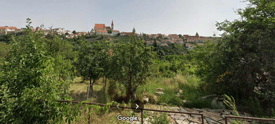 Vrbkův kámen, Kraví hora vyhlídka na Znojmo