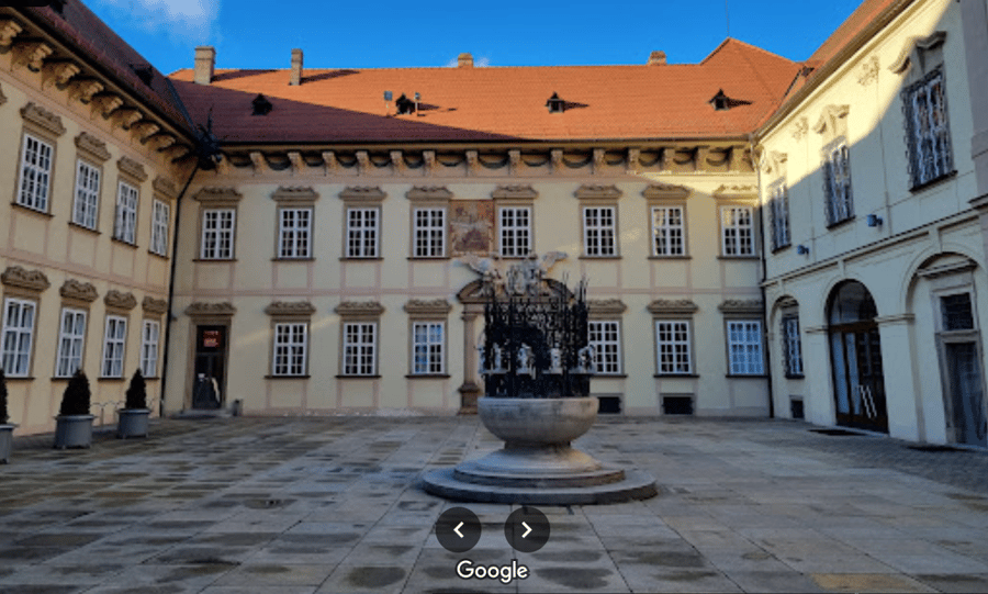 Magistrát města Brna, Dominikánské náměstí 1, Brno 