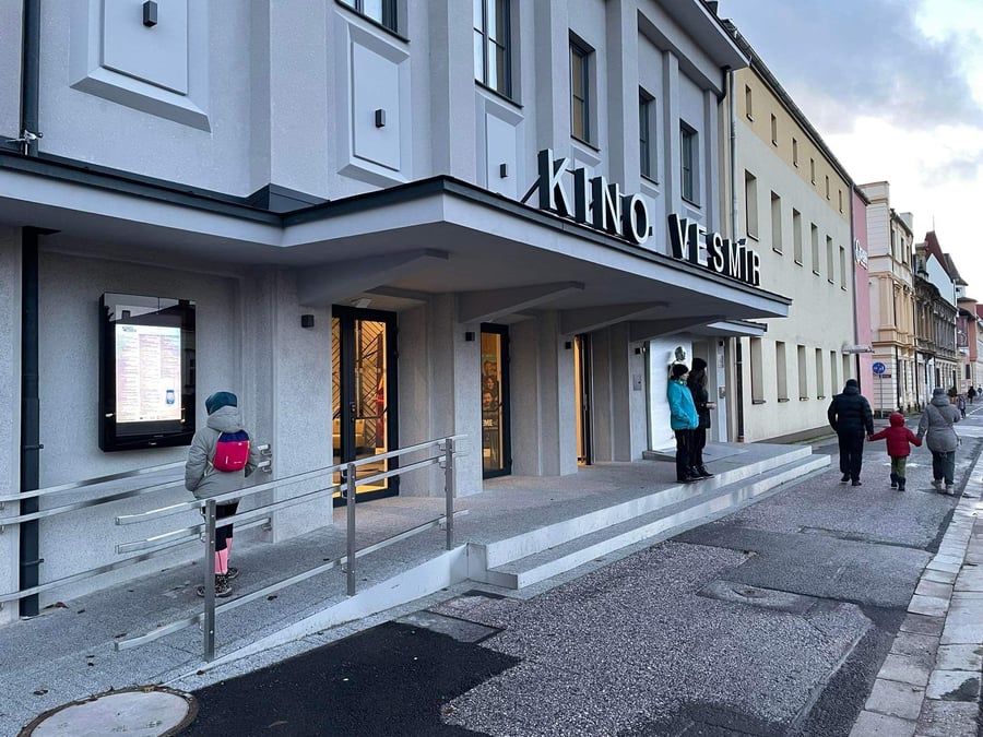 Kino Vesmír, Trutnov