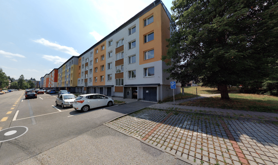 Parkoviště Březinova ul. Jihlava