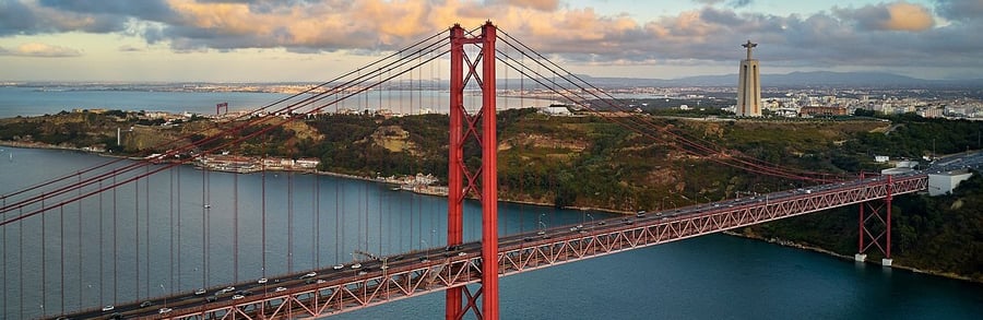 Socha Krista, Almada, Portugalsko